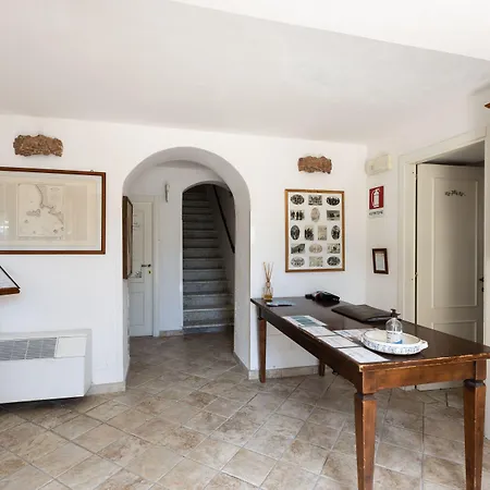 Castello Monticello 3* ג'יליו פורטו